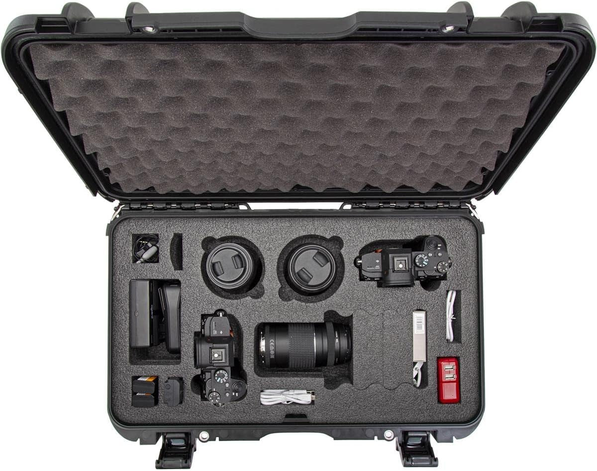 Media Series 935 Wheeled Lightweight NK-7 Resin Waterproof Hard Case with Foam Insert for Canon and Nikon DSLR Cameras, Black